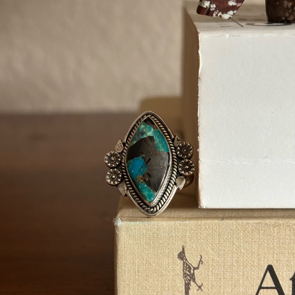 Artisan Turquoise and Silver Floral Ring sterling silver turquoise ring